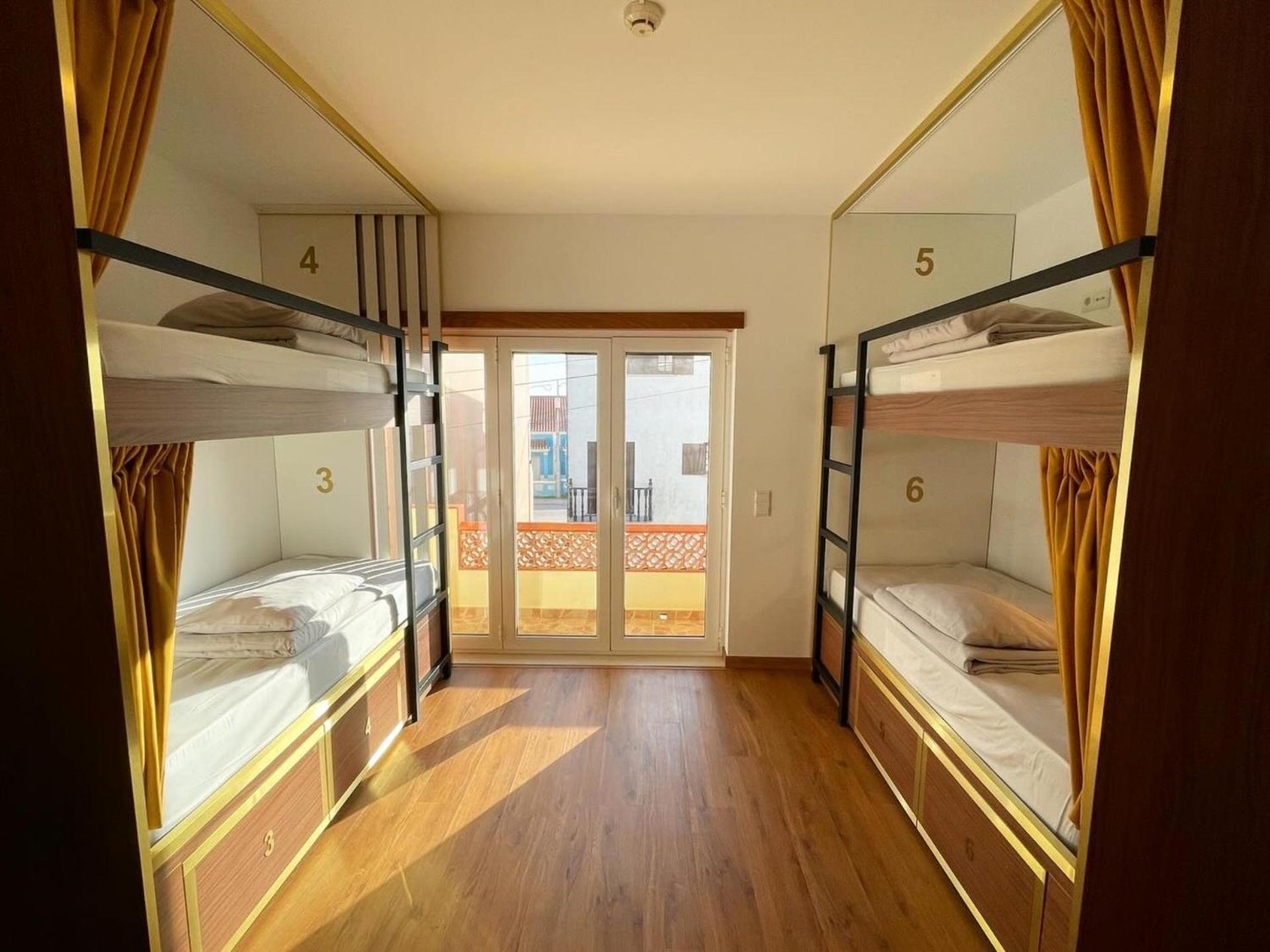 33 Hostel Балеал Экстерьер фото