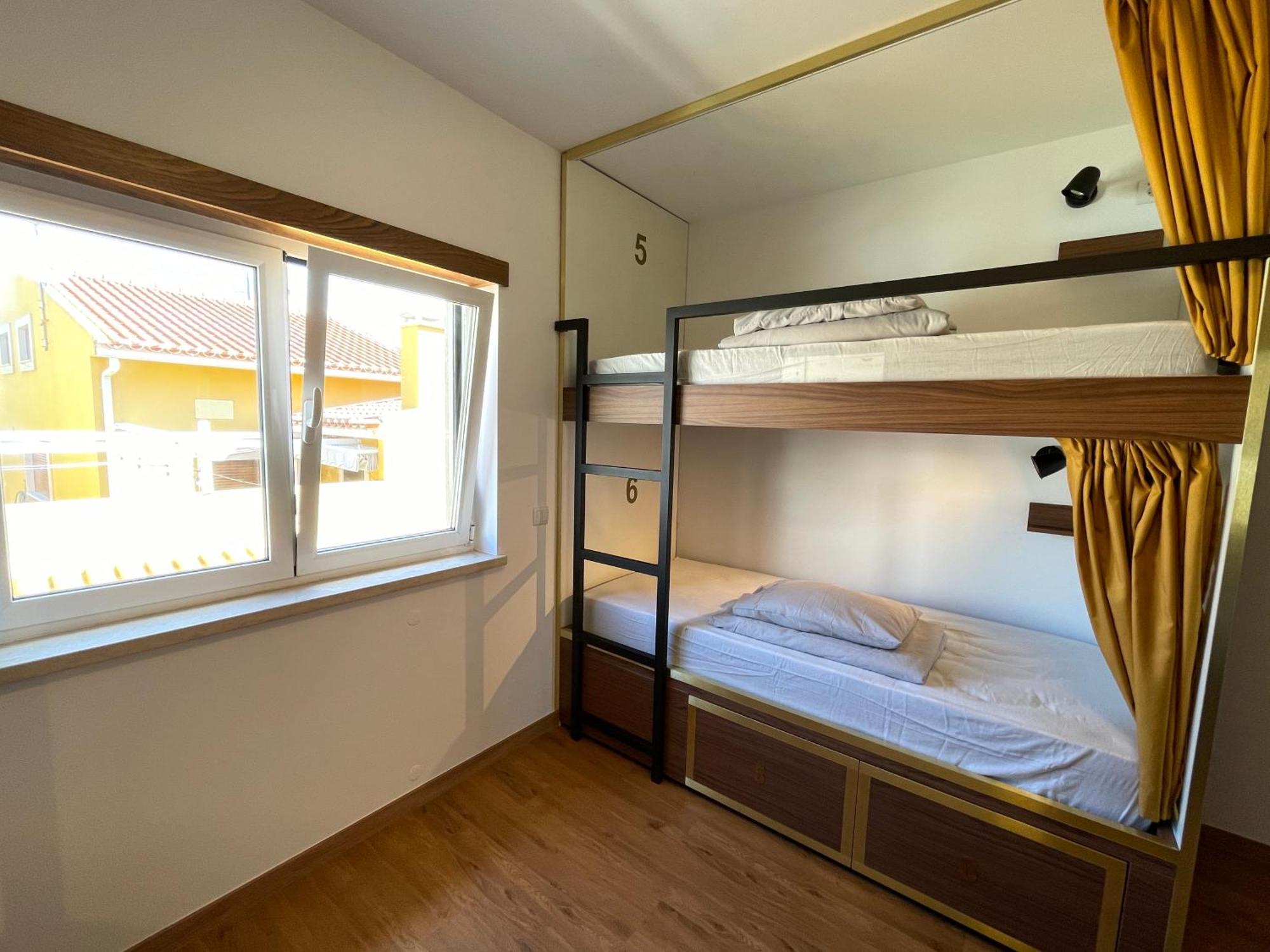 33 Hostel Балеал Экстерьер фото