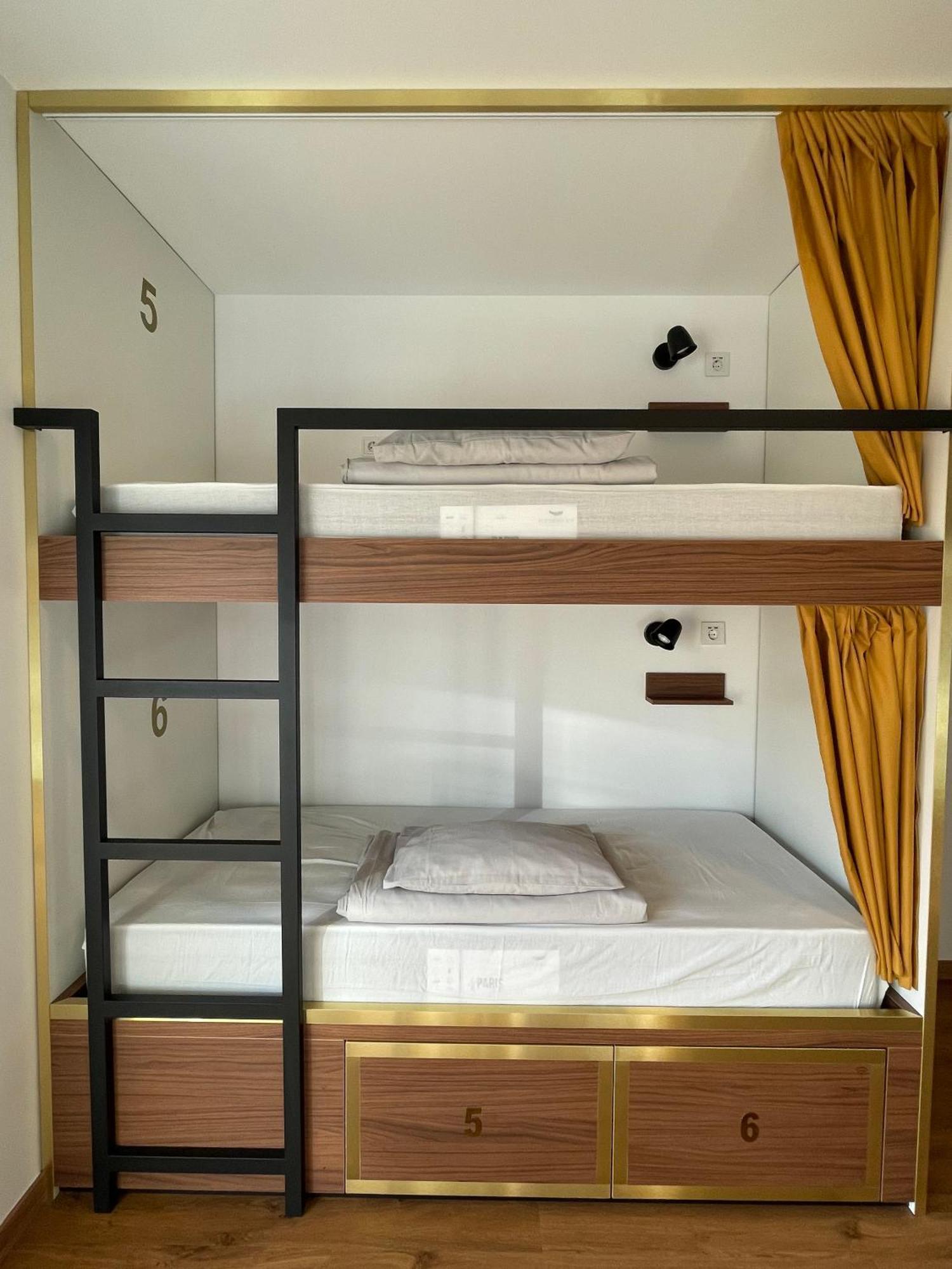 33 Hostel Балеал Экстерьер фото